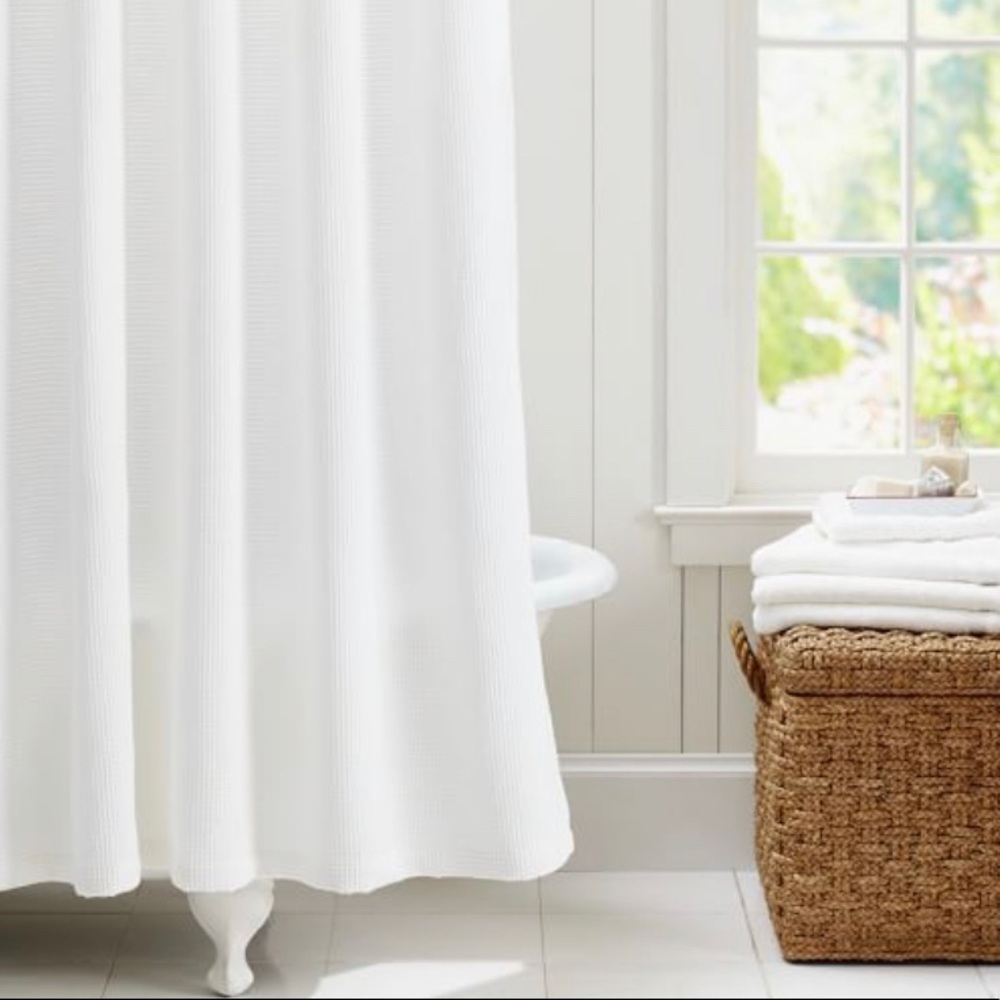 WHITE WAFFLE WEAVE SHOWER CURTAIN WITH GROMMETS